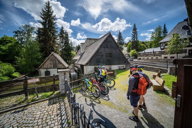 Radfahren und Welterbe entdecken hier am Frohnauer Hammer in Annaberg Buchholz