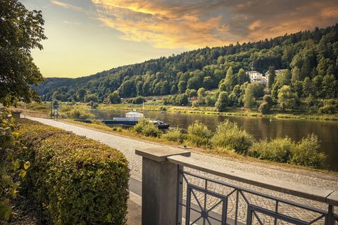 Die Elbe im Sonnenaufgang