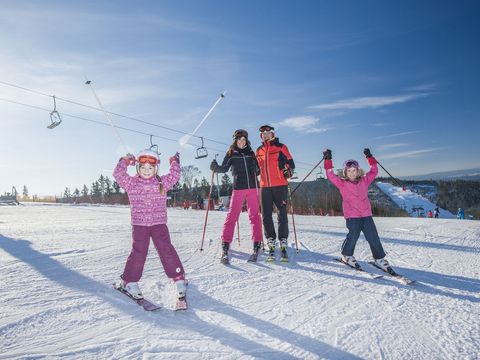 Familienurlaub in der Skiwelt Schöneck