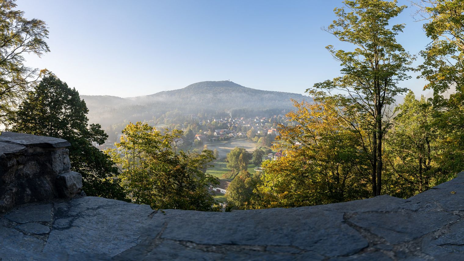 Qualitätswanderweg Oberlausitzer Bergweg, Burg und Kloster Oybin