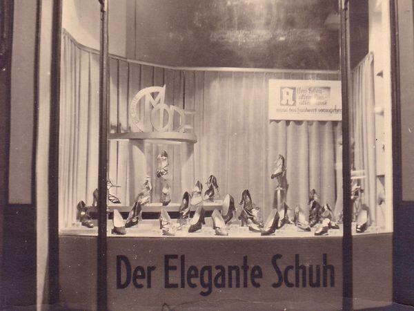 Schuhladen der Familie Ascher