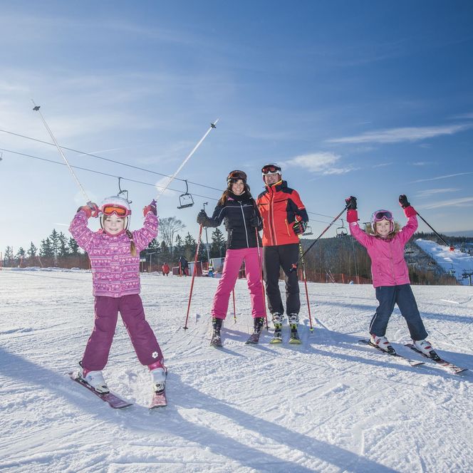 Familienurlaub in der Skiwelt Schöneck