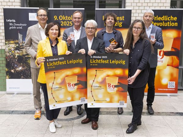 Gruppenfoto Pressegespräch Lichtfest Leipzig 2025