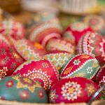 Sorbische Ostereier in einem Korb