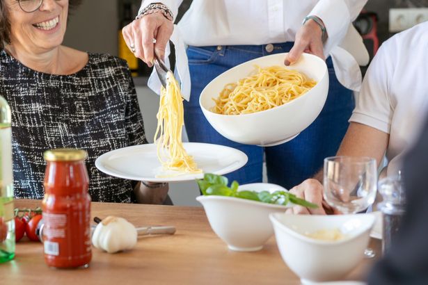 Abendessen wird serviert