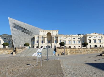 Blick auf das Militärhistorisches Museum Dresden