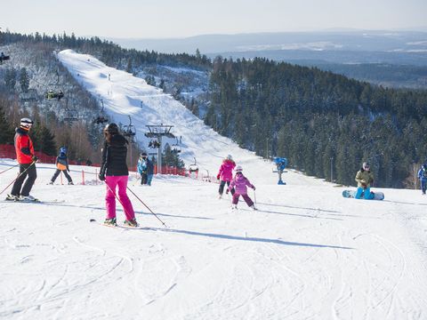Ski Alpin in der Skiwelt Schöneck im Vogtland