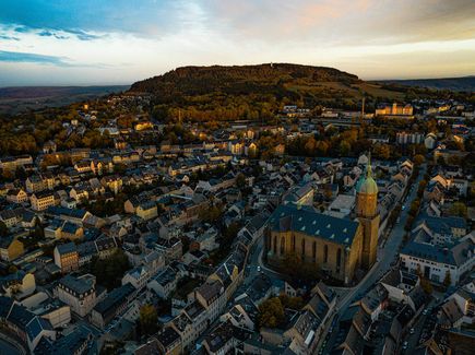 Blick über Annaberg-Buchholz mit der Sankt Annenkirche