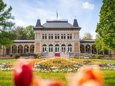 Königliches Kurhaus Bad Elster im Frühling
