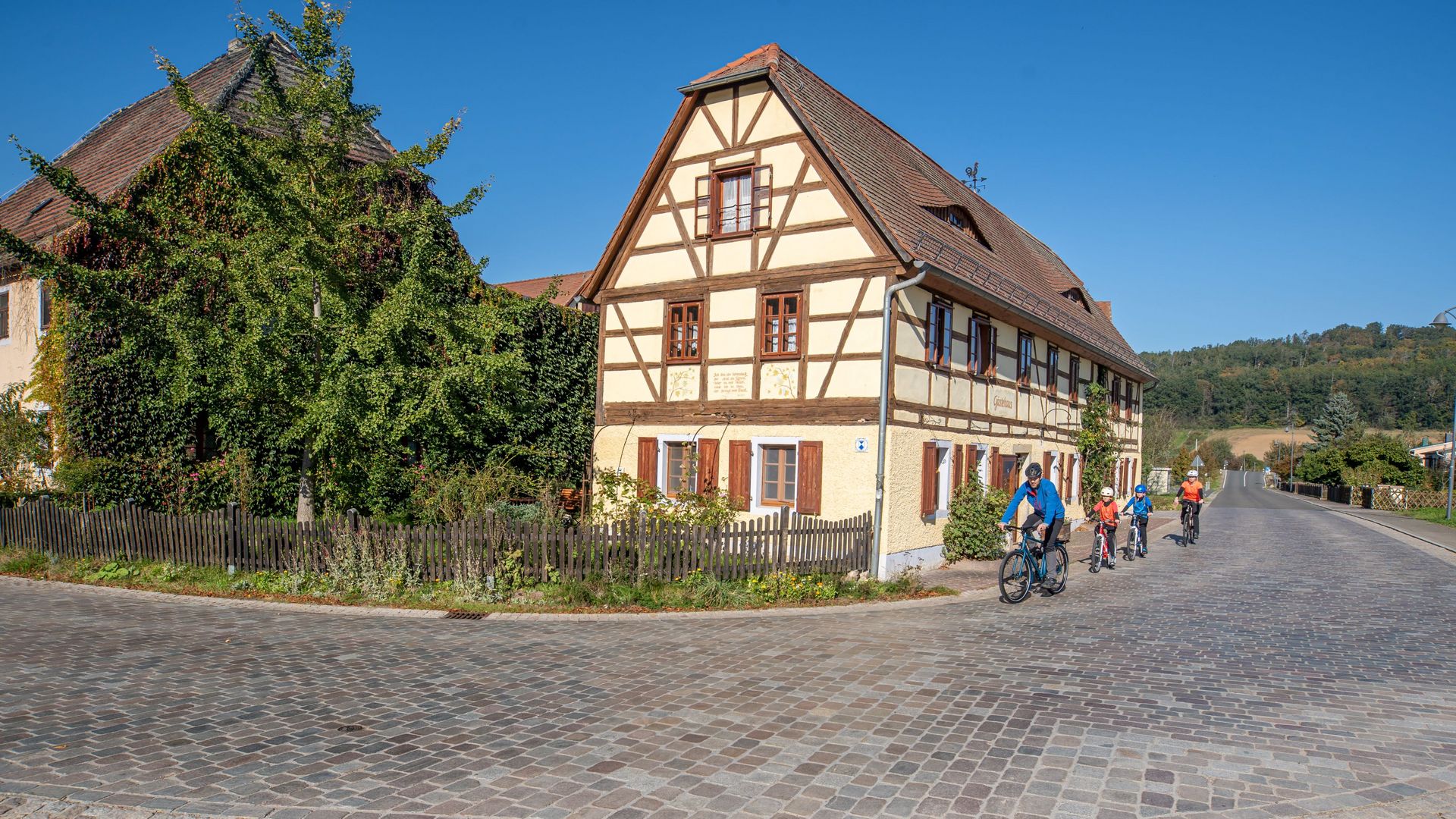 Kloster Buch am Mulderadweg