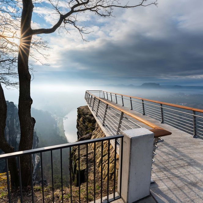 Aussichtsplattform Bastei im Winter mit fantastischen Ausblicken