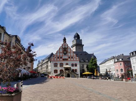 Marktplatz mit Rathaus