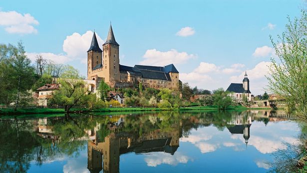 Blick auf das Schloss Rochlitz mit den beiden markanten Türmen