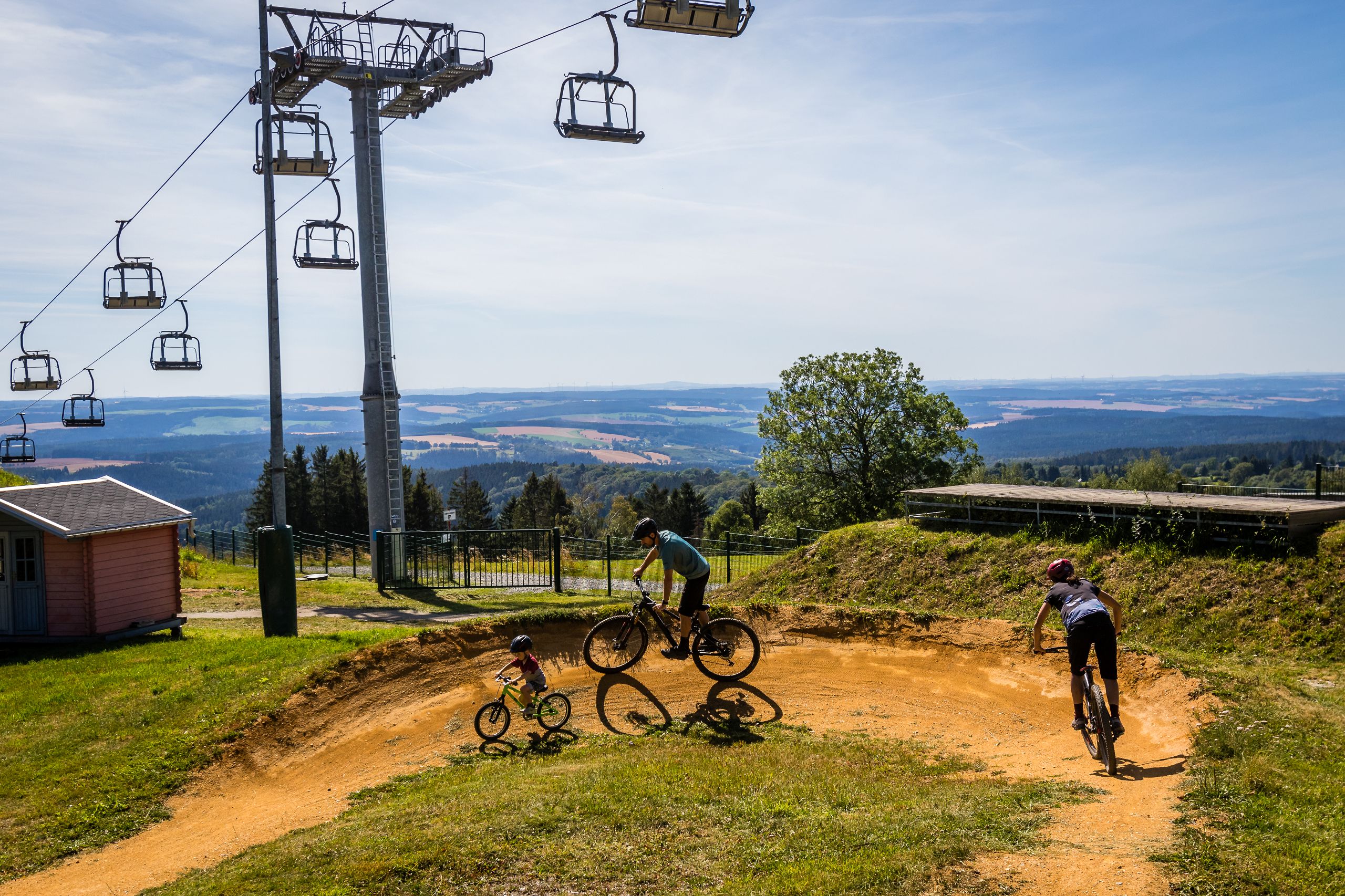 mtb reifen 26 zoll 2.25 Fahrradreifen, 26/27,5/29 x 2,25 Zoll, Mountainbike-Reifen, 60 TPI Fahrradreifen, Kevlar, hochwertige Reifen, 2 Stück (2 Stück x 2,25) overnight-backpacks-2000-2999-cu-in- Style:Flat with mounting holes Installing or replacing bicycle